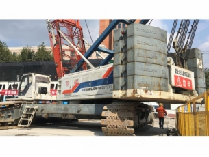 QUY260履带吊车 260吨