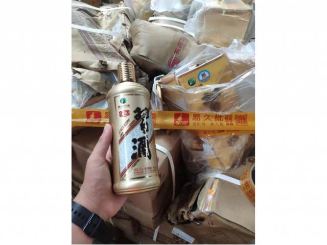 1万多箱残值 酒水